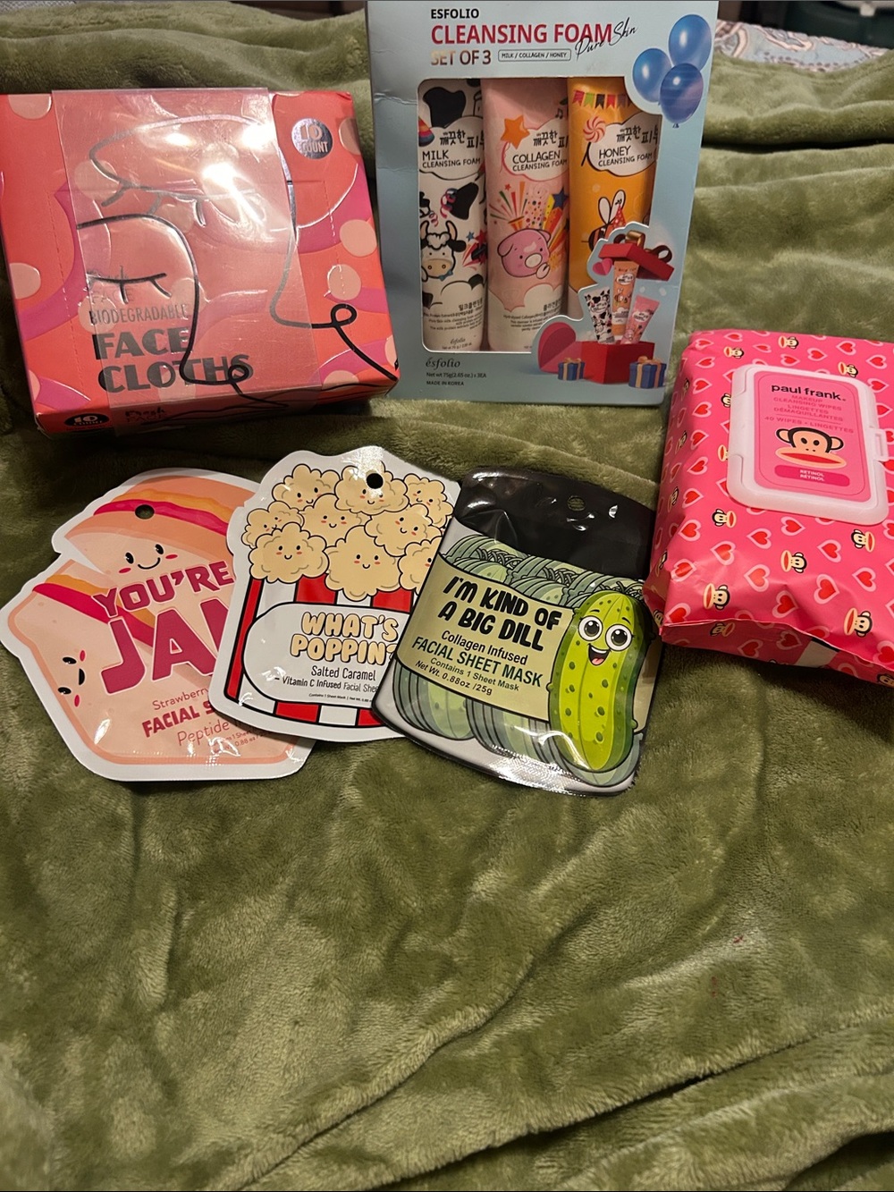 Face Bundle Wipes, mask , cleansing foams, face cloths
